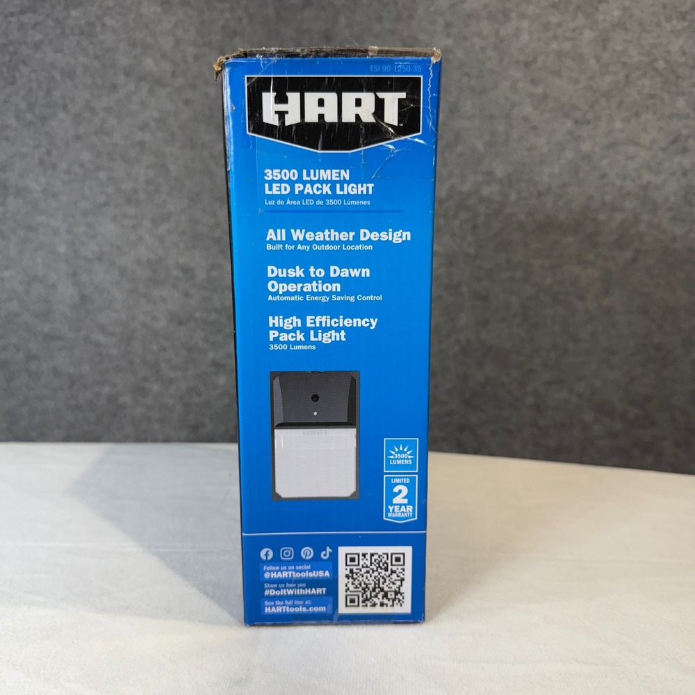 HART 3500 Lumen LED Pack Light All Weather Dusk Dawn‎ Outdoor Security Lighting - Picture 3 of 5